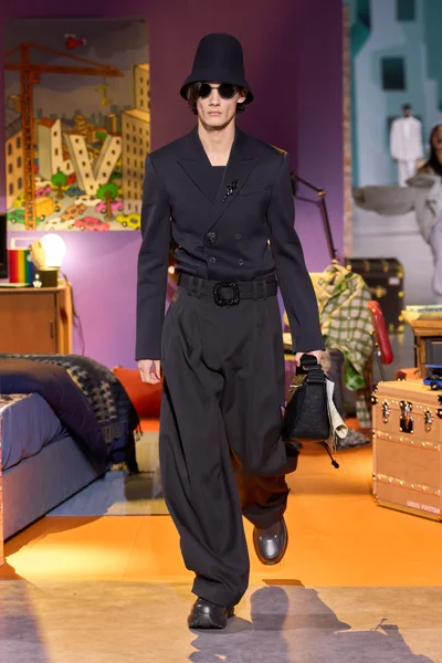 Look 35